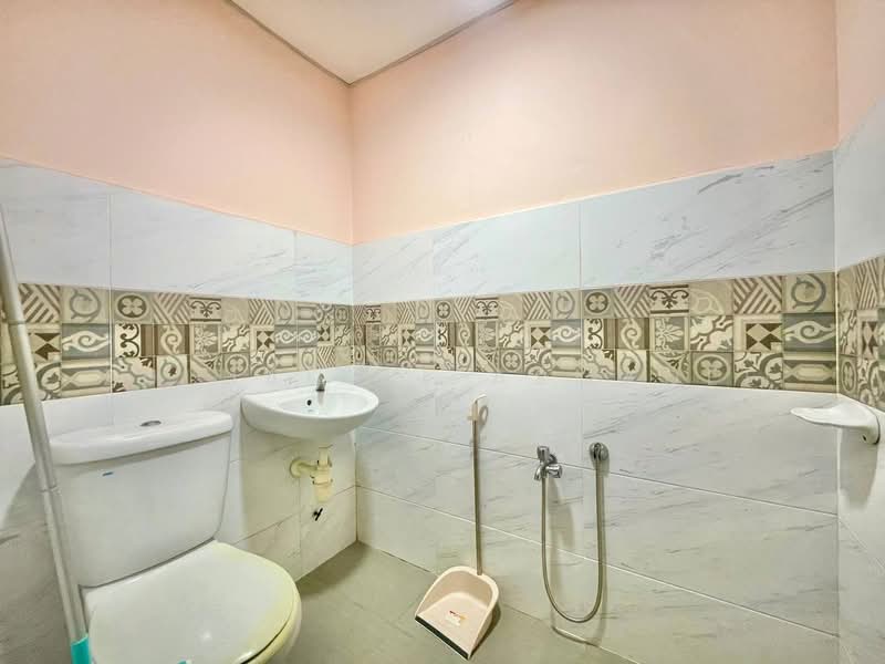 Condominium for Sale at Magna Ville - Zulhaikal Asmadee - Bathroom - PropertyGuru.com.my