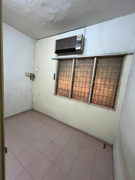 Rumah Flat untuk Disewa di Desa Aman - David Lee - Interior - PropertyGuru.com.my