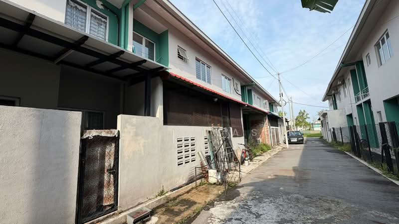 Rumah Teres 2 Tingkat untuk Dijual di Sepang (Selangor) - Azizah Hasan - Exterior - PropertyGuru.com.my