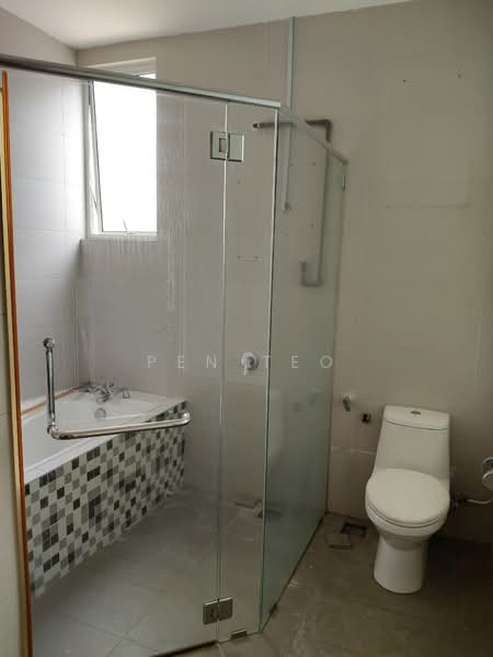 Semi-Detached House for Sale in Bayan Baru (Penang) - Pen Teo - 2nd Floor Master Bedroom Attached Bathro - PropertyGuru.com.my
