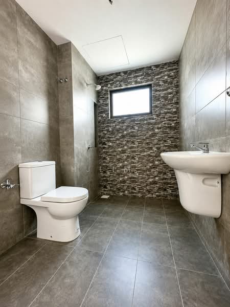 2-storey Terraced House for Sale in Semenyih (Selangor) - HjLim . - Bathroom - PropertyGuru.com.my