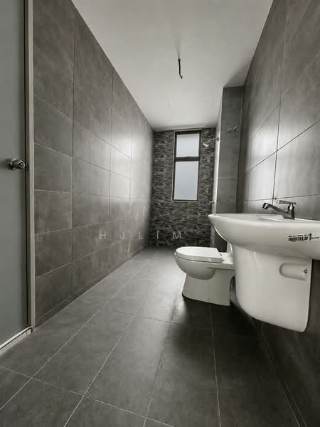2-storey Terraced House for Sale in Semenyih (Selangor) - HjLim . - Bathroom - PropertyGuru.com.my