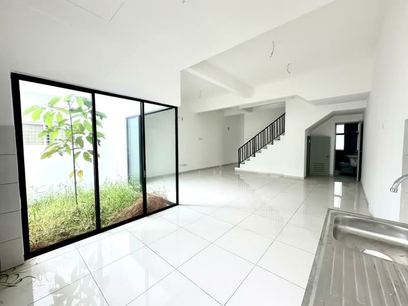 2-storey Terraced House for Sale in Semenyih (Selangor) - HjLim . - Living Room - PropertyGuru.com.my