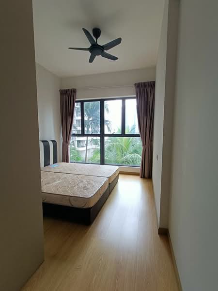 Condominium for Rent at Bay Laurel @ Country Garden Danga Bay - RQ Tee - Bedroom - PropertyGuru.com.my