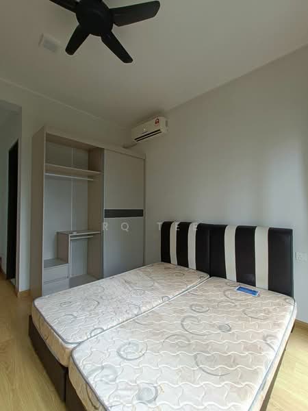 Condominium for Rent at Bay Laurel @ Country Garden Danga Bay - RQ Tee - Bedroom - PropertyGuru.com.my