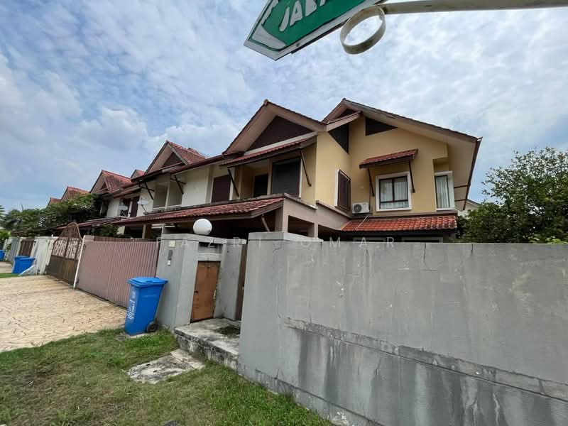 Rumah Teres 2 Tingkat untuk Dijual di Bukit Jelutong (Shah Alam) - Fazri Omar - PropertyGuru.com.my
