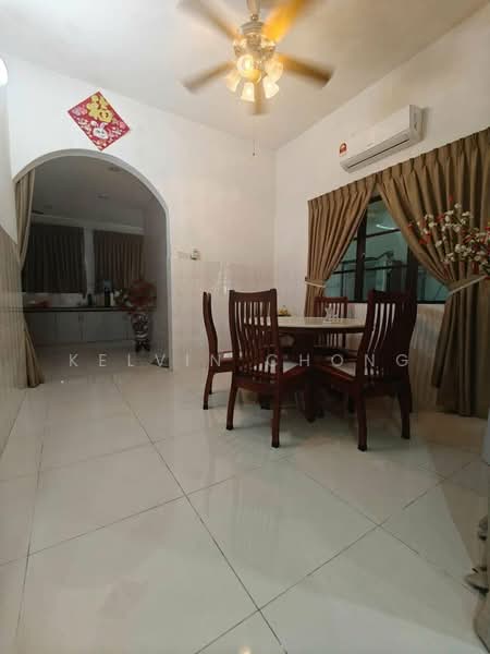 2-storey Terraced House for Rent in Taman Menglembu Timur (Menglembu) - Kelvin Chong - Dining Room - PropertyGuru.com.my