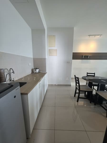 Condominium for Rent at Ceria Residences, Cyberjaya - Azizah Hasan - Kitchen - PropertyGuru.com.my