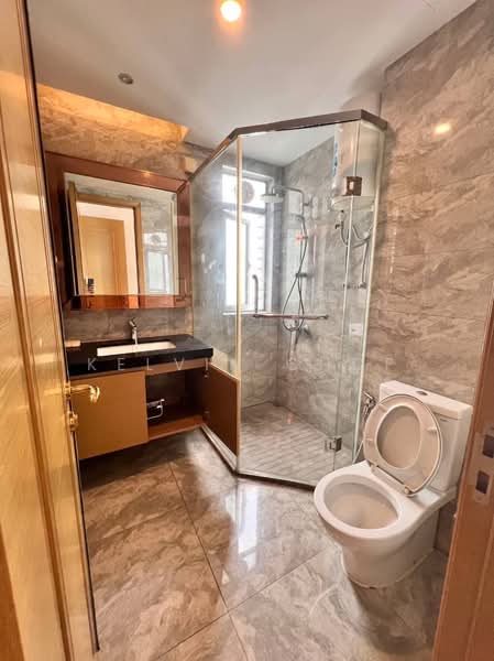 Service Residence for Sale at R&F Princess Cove Phase 1 - Kelvin Chop - Bathroom - PropertyGuru.com.my