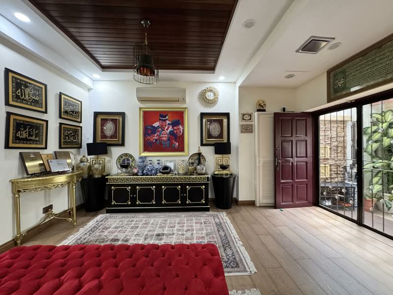 Rumah Teres 2 Tingkat untuk Dijual di Shah Alam (Selangor) - Mohammad Din Majid - Living Room - PropertyGuru.com.my