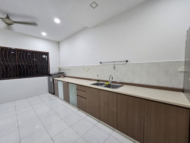 2-storey Terraced House for Rent in Bukit Indah (Iskandar Puteri (Nusajaya)) - Edmond Tang - Kitchen - PropertyGuru.com.my