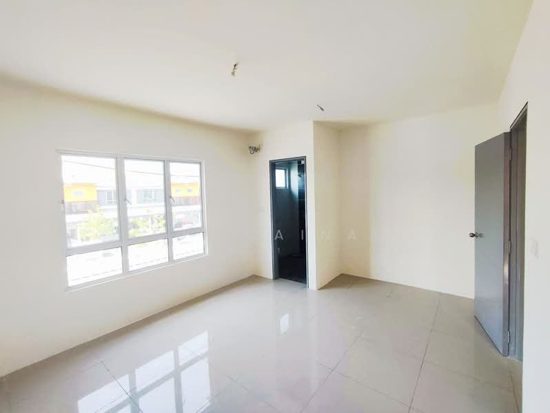 2-storey Terraced House for Sale in Kuala Selangor (Selangor) - Eda Zainal - PropertyGuru.com.my