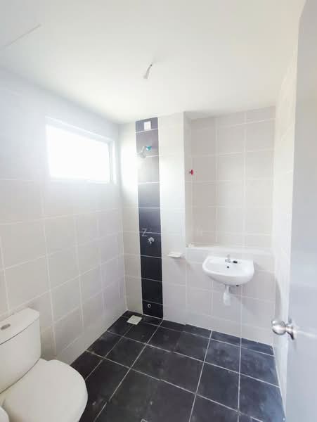 2-storey Terraced House for Sale in Kuala Selangor (Selangor) - Eda Zainal - PropertyGuru.com.my
