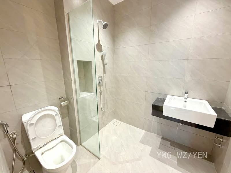 Rumah Berkembar untuk Dijual di Eco Ardence (Setia Alam) - Raymond Choo - Bathroom - PropertyGuru.com.my