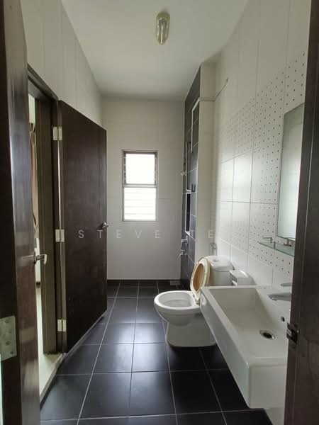 Semi-Detached House for Sale in Johor Bahru (Johor) - Steve Tey - Bathroom - PropertyGuru.com.my