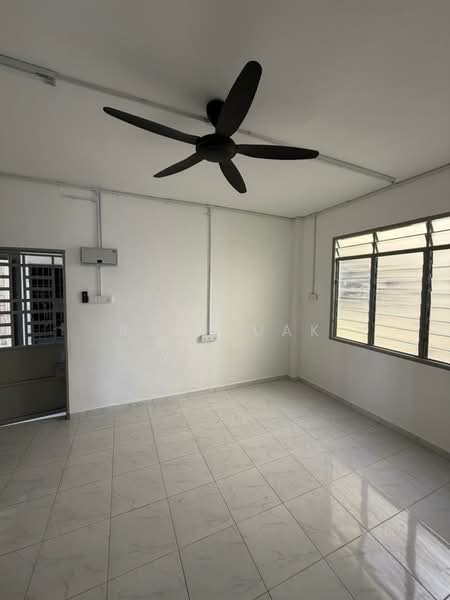 Rumah Flat untuk Disewa di Taman Saujana Permai - Roy Kuak - Interior - PropertyGuru.com.my