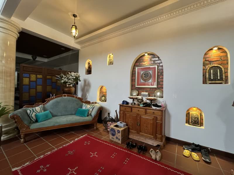 Bungalow for Sale in D'Kayangan (Shah Alam) - Mohammad Din Majid - Living Room - PropertyGuru.com.my