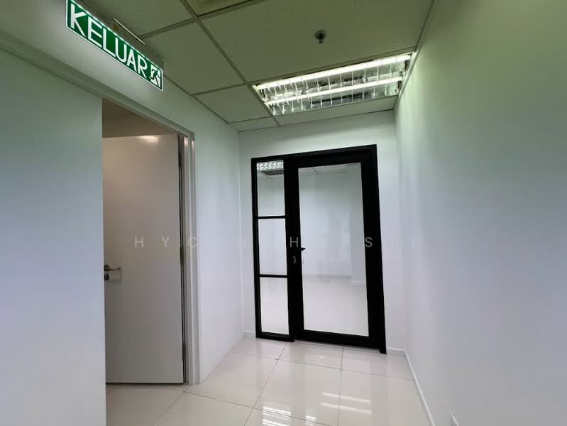 Pejabat untuk Disewa di KLCC (KL City Centre) - Hycintha Sii - Entrance - PropertyGuru.com.my