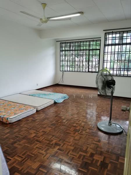 For Rent - Lima Kedai
