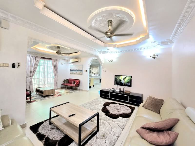 Semi-Detached House for Sale in D'Kayangan (Shah Alam) - Yazila Sulaimi - Living Room - PropertyGuru.com.my