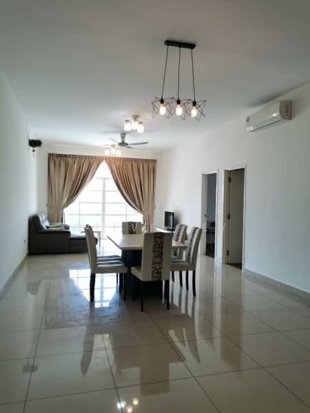 Pangsapuri untuk Dijual di Nusa Heights (Nusa Puncak) - Steve Tey - Living Room - PropertyGuru.com.my