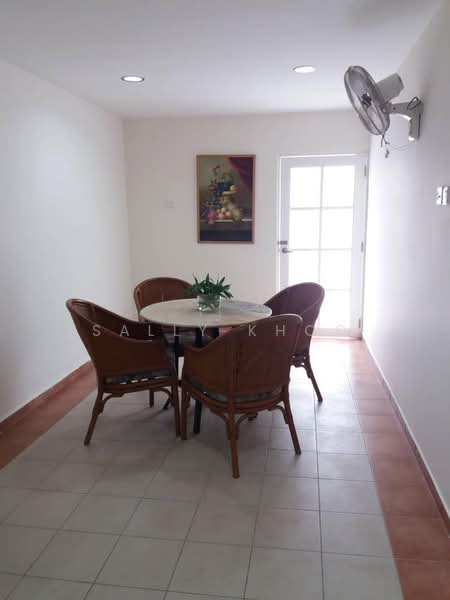 Semi-Detached House for Rent in Batu Ferringhi (Penang) - Sally Khoo - Dining Room - PropertyGuru.com.my