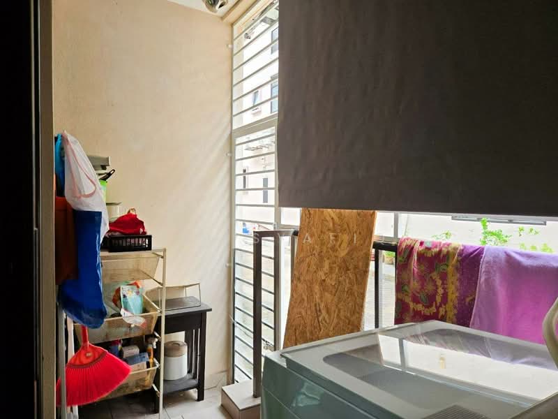 Rumah Bandar untuk Dijual di Kajang (Selangor) - Zul Syafiq - Balcony - PropertyGuru.com.my