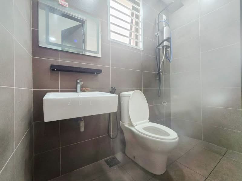 Rumah Bandar untuk Dijual di Kajang (Selangor) - Zul Syafiq - Bathroom - PropertyGuru.com.my