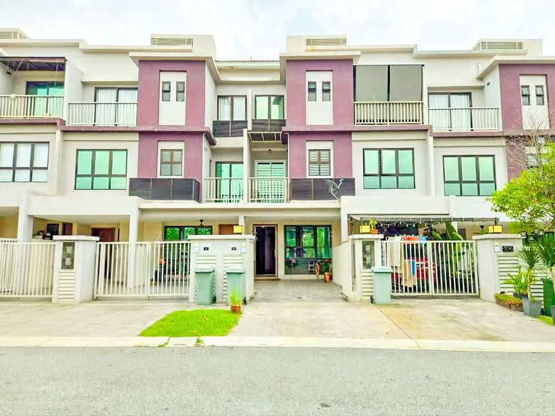Rumah Bandar untuk Dijual di Kajang (Selangor) - Zul Syafiq - Exterior - PropertyGuru.com.my