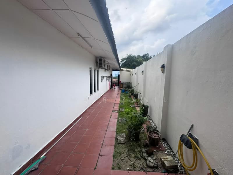 Rumah Banglo untuk Dijual di Kempas Baru (Johor Bahru) - UMAIR ZANIL - Exterior - PropertyGuru.com.my