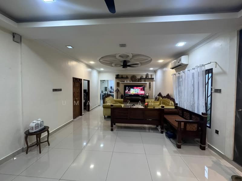Rumah Banglo untuk Dijual di Kempas Baru (Johor Bahru) - UMAIR ZANIL - Living Room - PropertyGuru.com.my