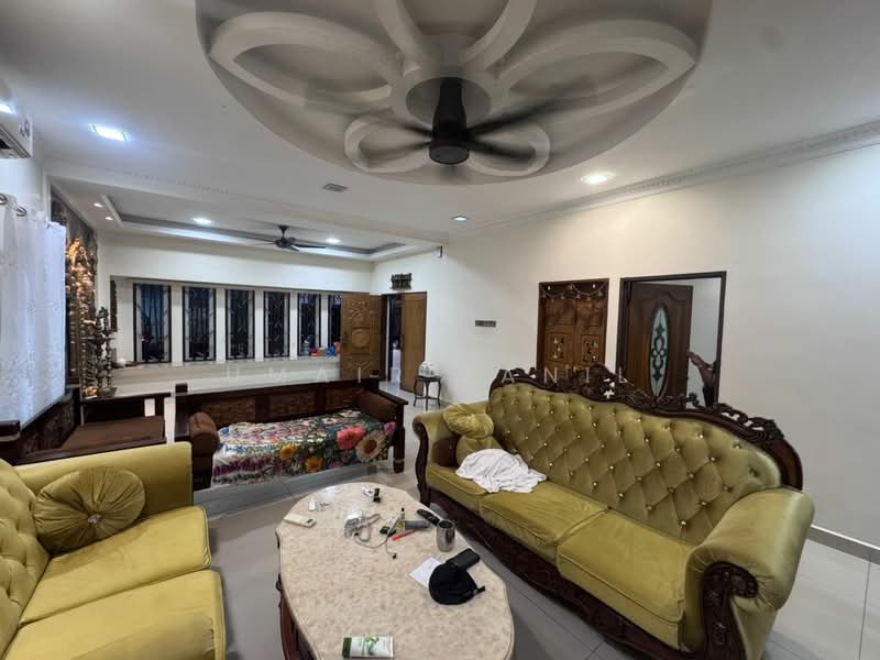 Rumah Banglo untuk Dijual di Kempas Baru (Johor Bahru) - UMAIR ZANIL - Living Room - PropertyGuru.com.my