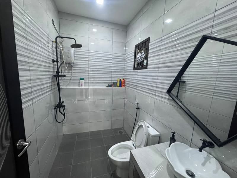 Rumah Banglo untuk Dijual di Kempas Baru (Johor Bahru) - UMAIR ZANIL - Bathroom - PropertyGuru.com.my