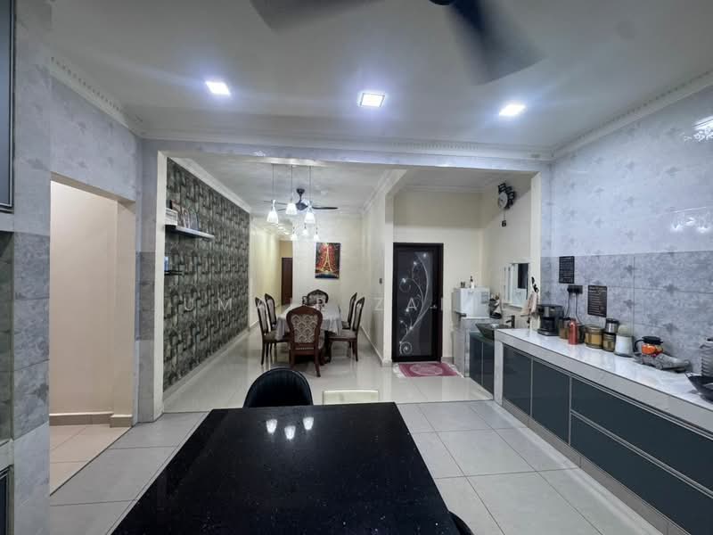 Rumah Banglo untuk Dijual di Kempas Baru (Johor Bahru) - UMAIR ZANIL - Kitchen - PropertyGuru.com.my