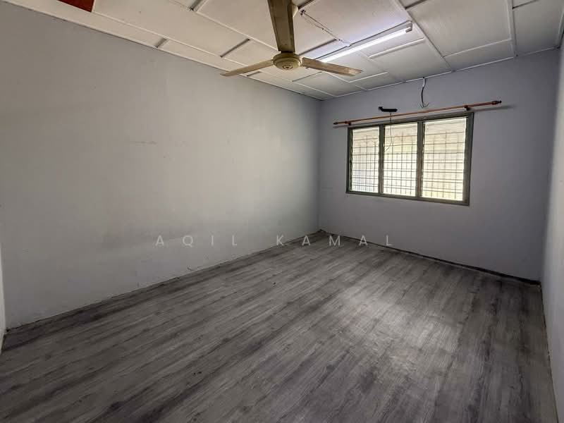 1-storey Terraced House for Sale in Kelana Jaya (Petaling Jaya) - Aqil Kamal - Interior - PropertyGuru.com.my