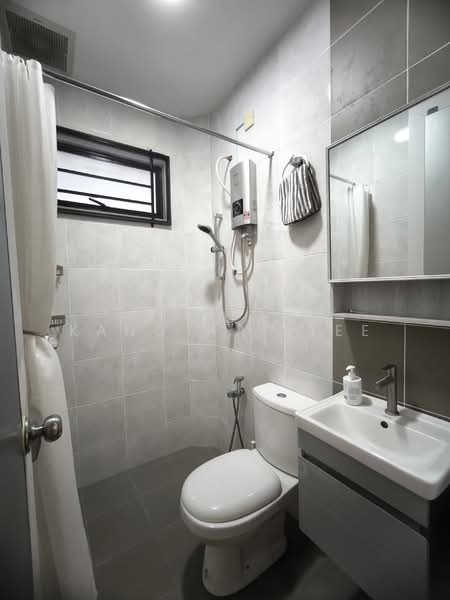 1-storey Terraced House for Sale in Kuala Klawang (Negeri Sembilan) - Kang Hai Tee - Common Bathroom - PropertyGuru.com.my