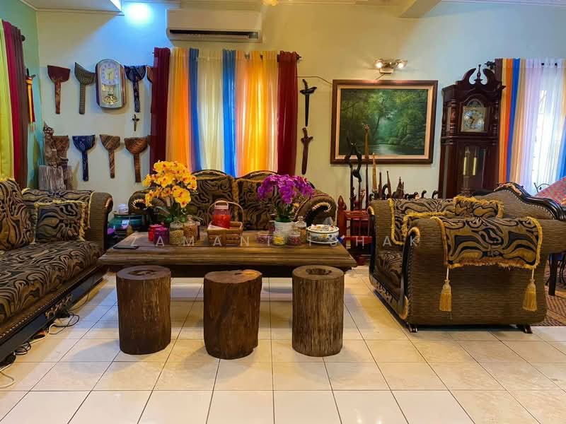 Rumah Teres 2 Tingkat untuk Dijual di Semenyih (Selangor) - Zamani Ishak - Living Room - PropertyGuru.com.my
