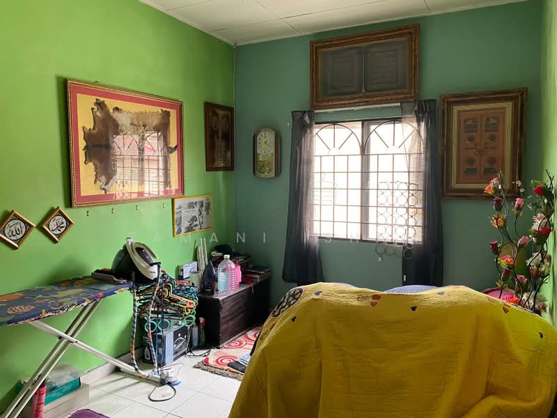 Rumah Teres 2 Tingkat untuk Dijual di Semenyih (Selangor) - Zamani Ishak - Bedroom - PropertyGuru.com.my