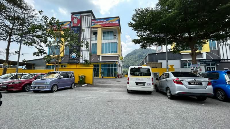Factory for Sale in Kawasan Perindustrian Desa Aman (Sungai Buloh) - Ang Yi Quan - PropertyGuru.com.my