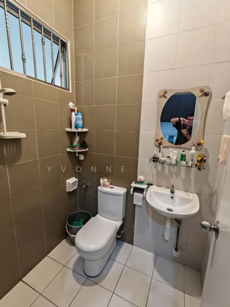 2-storey Terraced House for Sale in Setia Tropika (Johor Bahru) - Yvonne Lim - Bathroom - PropertyGuru.com.my