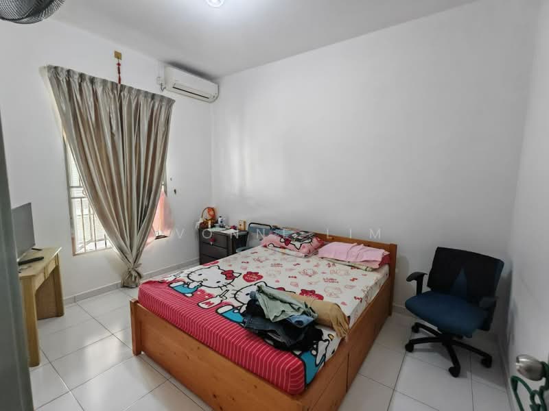 2-storey Terraced House for Sale in Setia Tropika (Johor Bahru) - Yvonne Lim - Bedroom - PropertyGuru.com.my