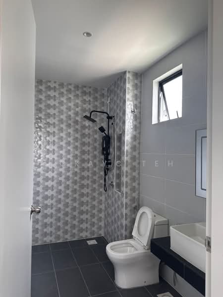 1-storey Terraced House for Rent in Shah Alam (Selangor) - MckayC TEH - Bathroom - PropertyGuru.com.my