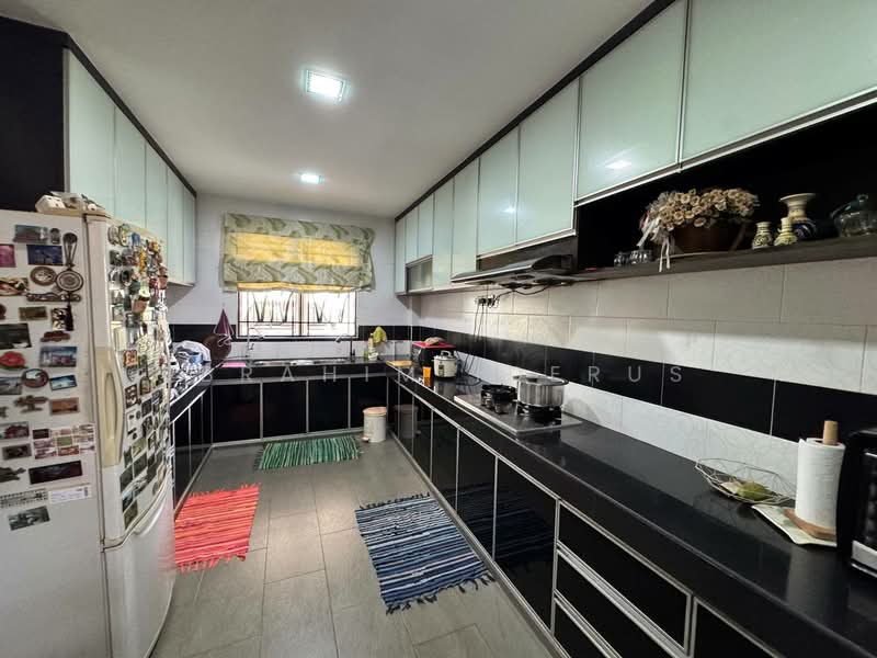 Bungalow for Sale in Bukit Beruntung (Selangor) - Ibrahim Iderus - Kitchen - PropertyGuru.com.my
