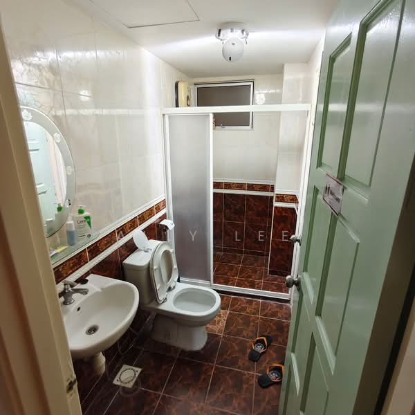 Condominium for Sale at Continental Heights - Ally Lee - Bathroom - PropertyGuru.com.my