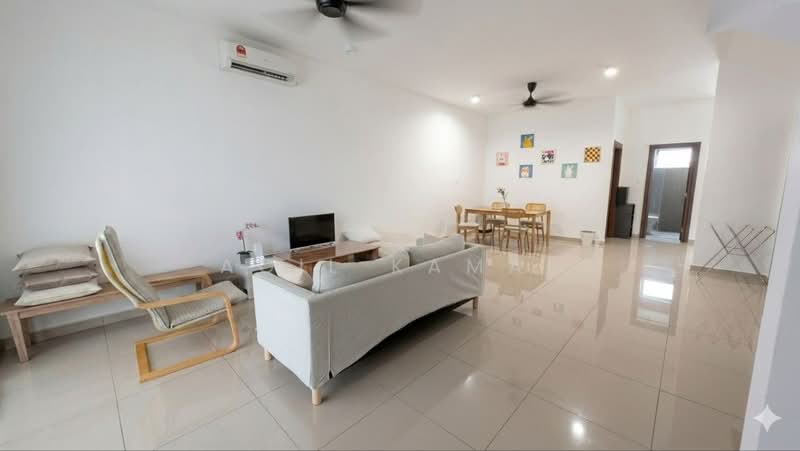 Rumah Teres 2 Tingkat untuk Dijual di Setia Safiro (Cyberjaya) - Aqil Kamal - Living Room - PropertyGuru.com.my