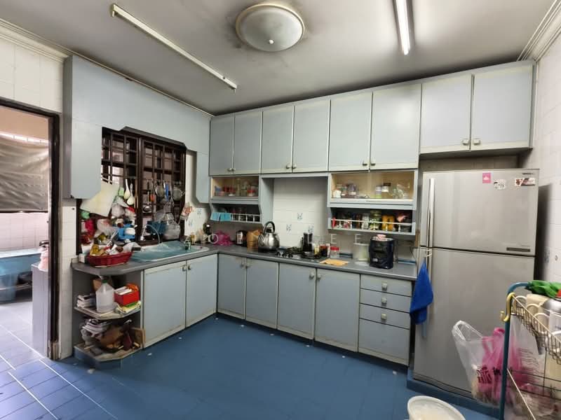 2-storey Terraced House for Sale in Taman Molek (Johor Bahru) - Zoey Lee - Kitchen - PropertyGuru.com.my