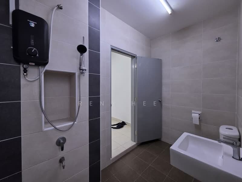 2-storey Terraced House for Sale in Johor Bahru (Johor) - Reny Hee - Bathroom - PropertyGuru.com.my