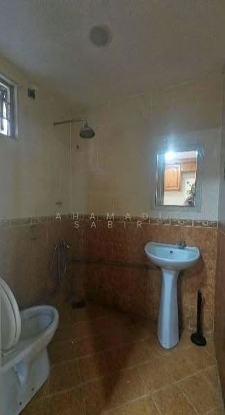 2-storey Terraced House for Sale in Seksyen 27 (Shah Alam) - Ahamadi Sabir - Bathroom - PropertyGuru.com.my