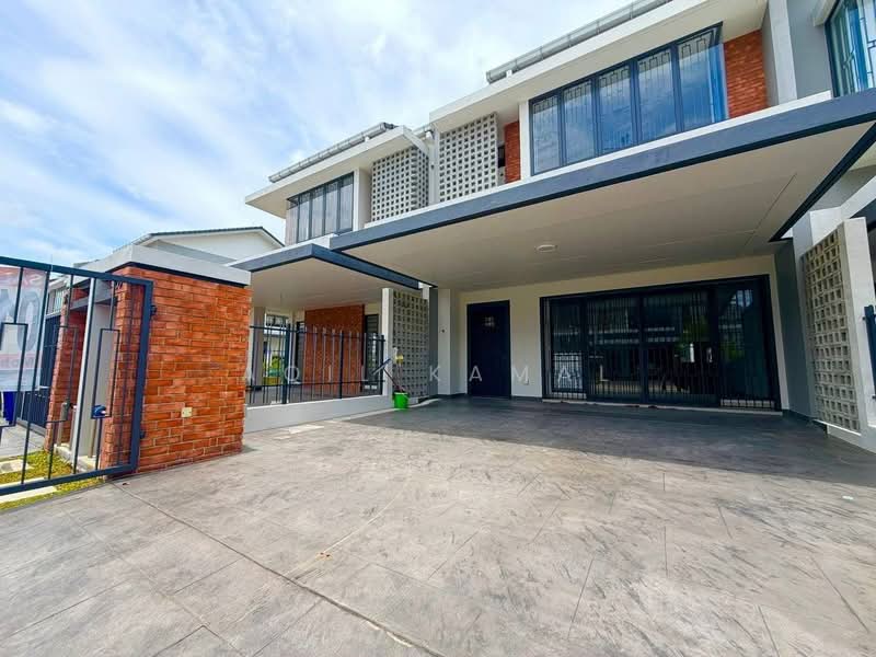 2-storey Terraced House for Sale in Elmina (Shah Alam) - Aqil Kamal - Exterior - PropertyGuru.com.my