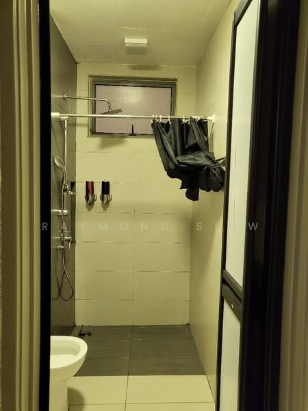 Service Residence for Sale at Cybersquare - Raymond Siew - Bathroom - PropertyGuru.com.my